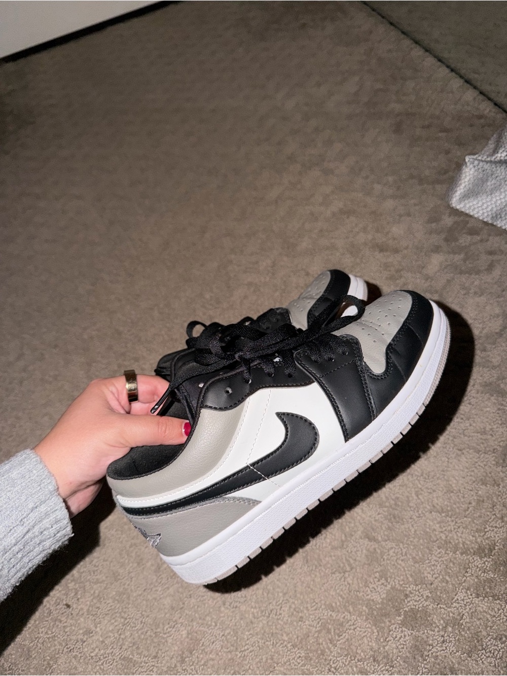 Nike Air Jordan 1 Low SE "Light Smoke Grey" Women's